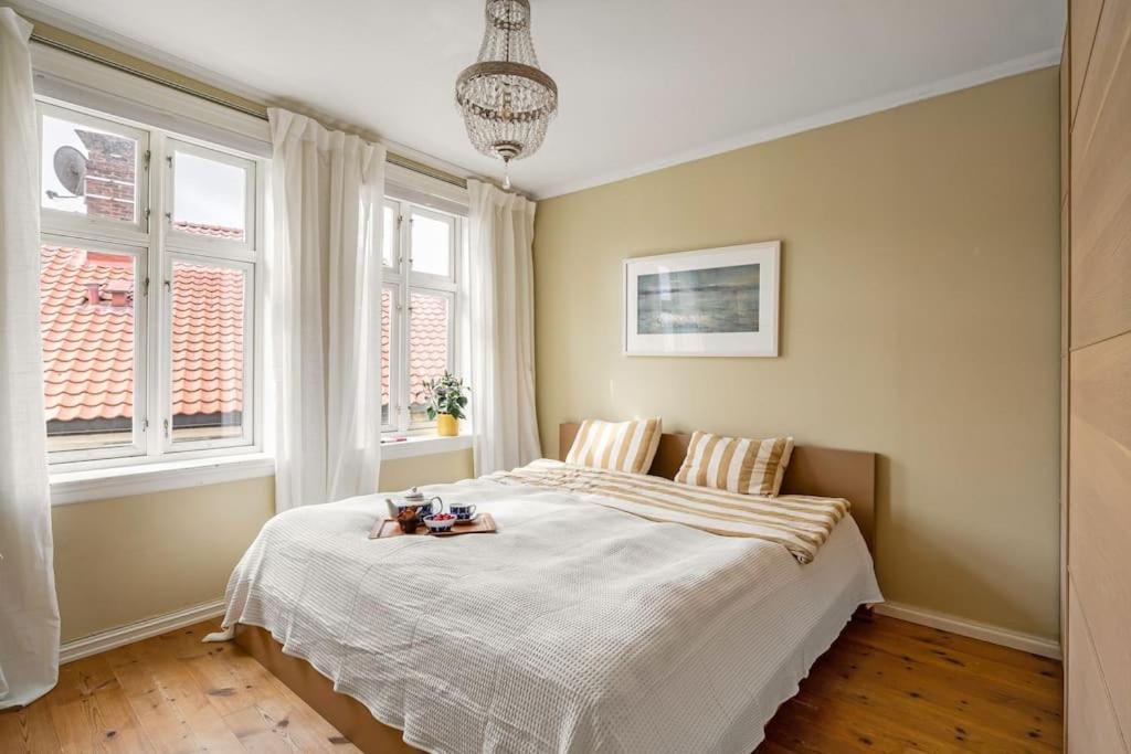 Pousada Det Lille Rode Huset Ved Floibanen *