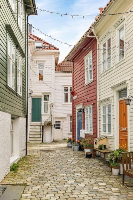 Pousada Det Lille Rode Huset Ved Floibanen *